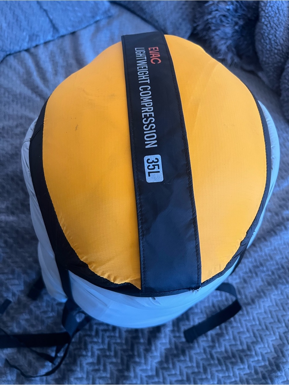 Sleeping bag and Lightweight Compression Stuff Sack - 35L